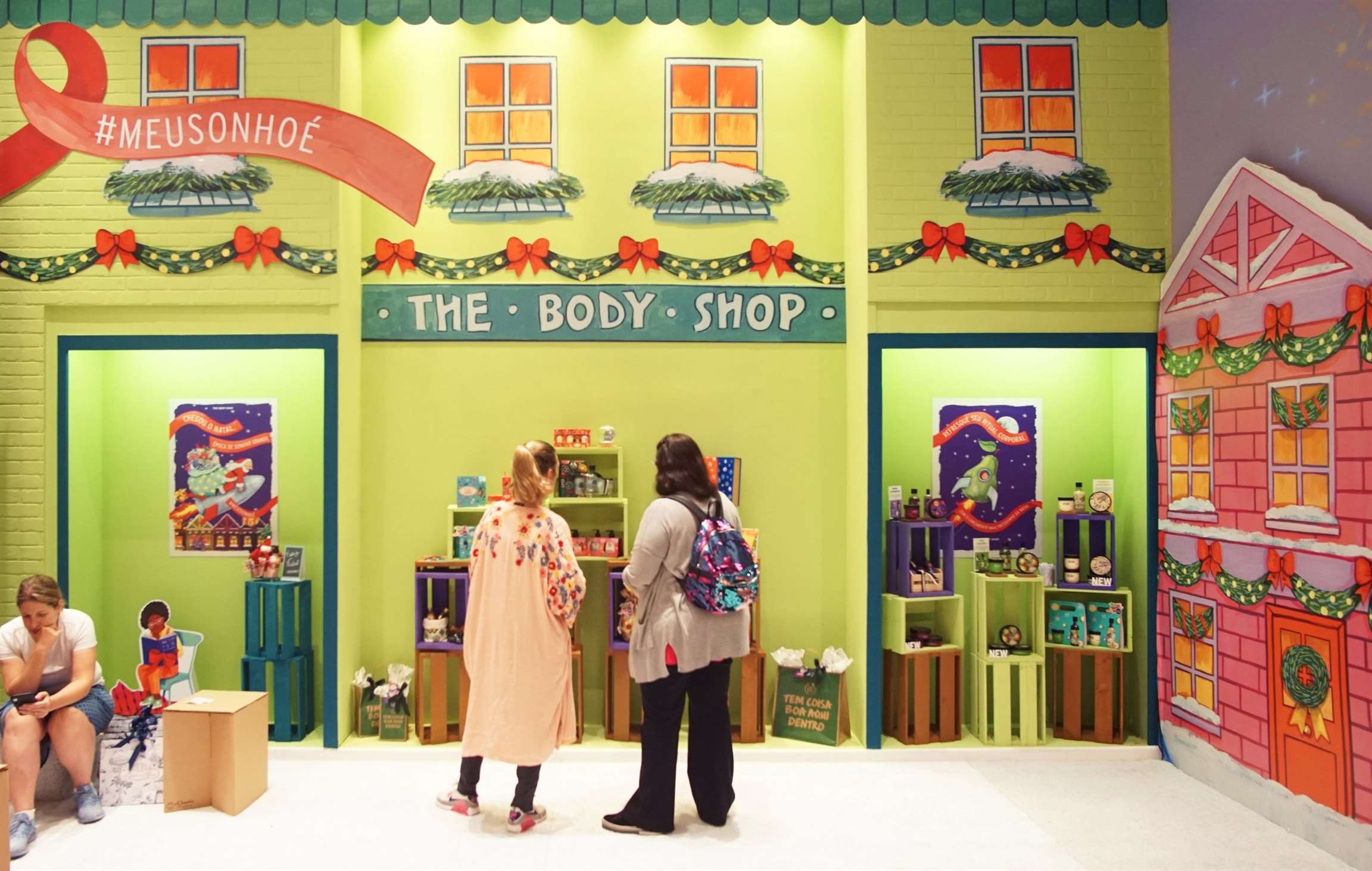 The Body Shop inaugura espaço imersivo e instagramável de Natal