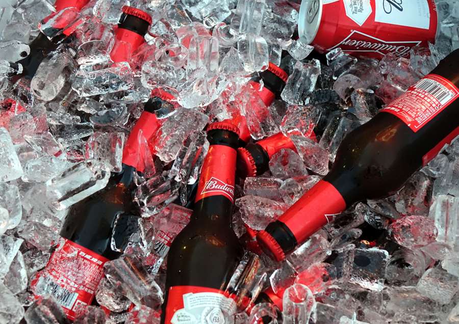 Budweiser será produzida e distribuída com energia limpa no Brasil