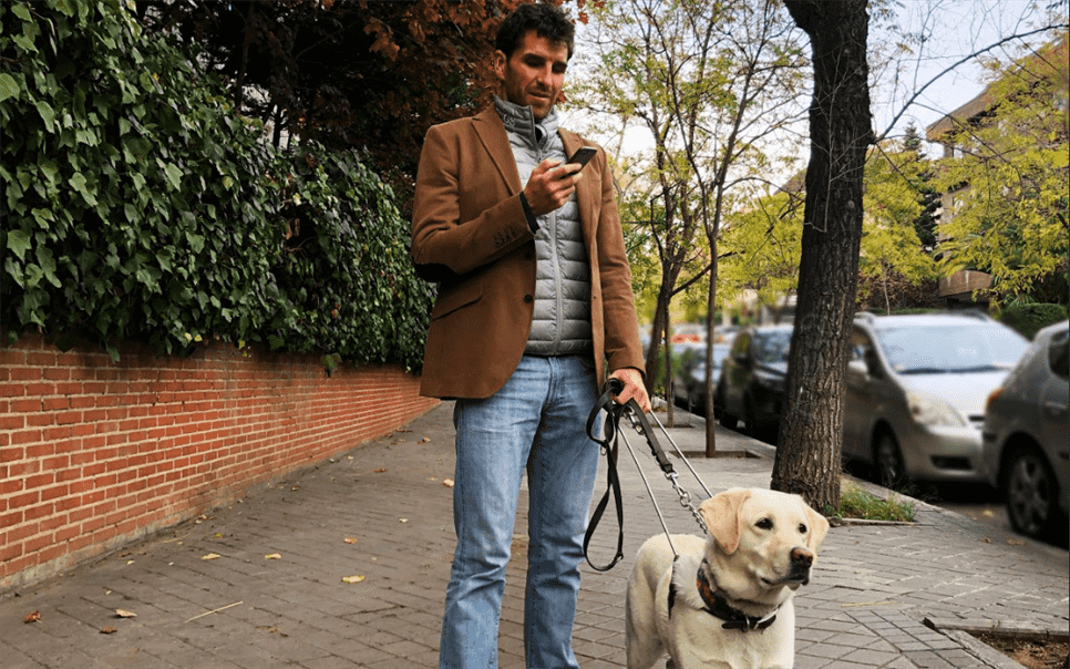 Cabify lança uma nova versão de seu app 100% acessível para pessoas cegas