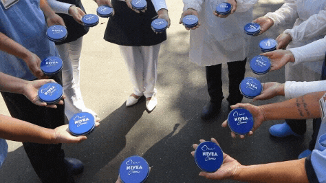Ação da NIVEA doa creme para profissionais de saúde