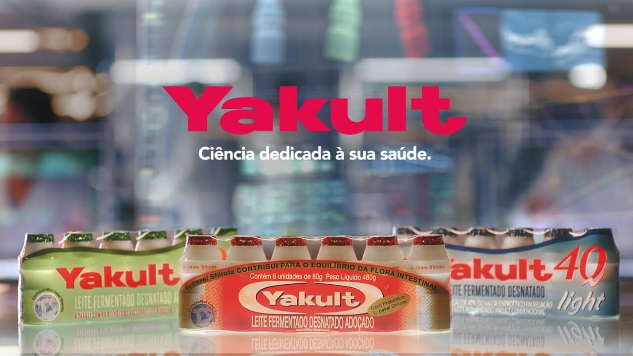 Campanha publicitária da Yakult reforça importância da ingestão diária do probiótico Lactobacillus caseiShirota