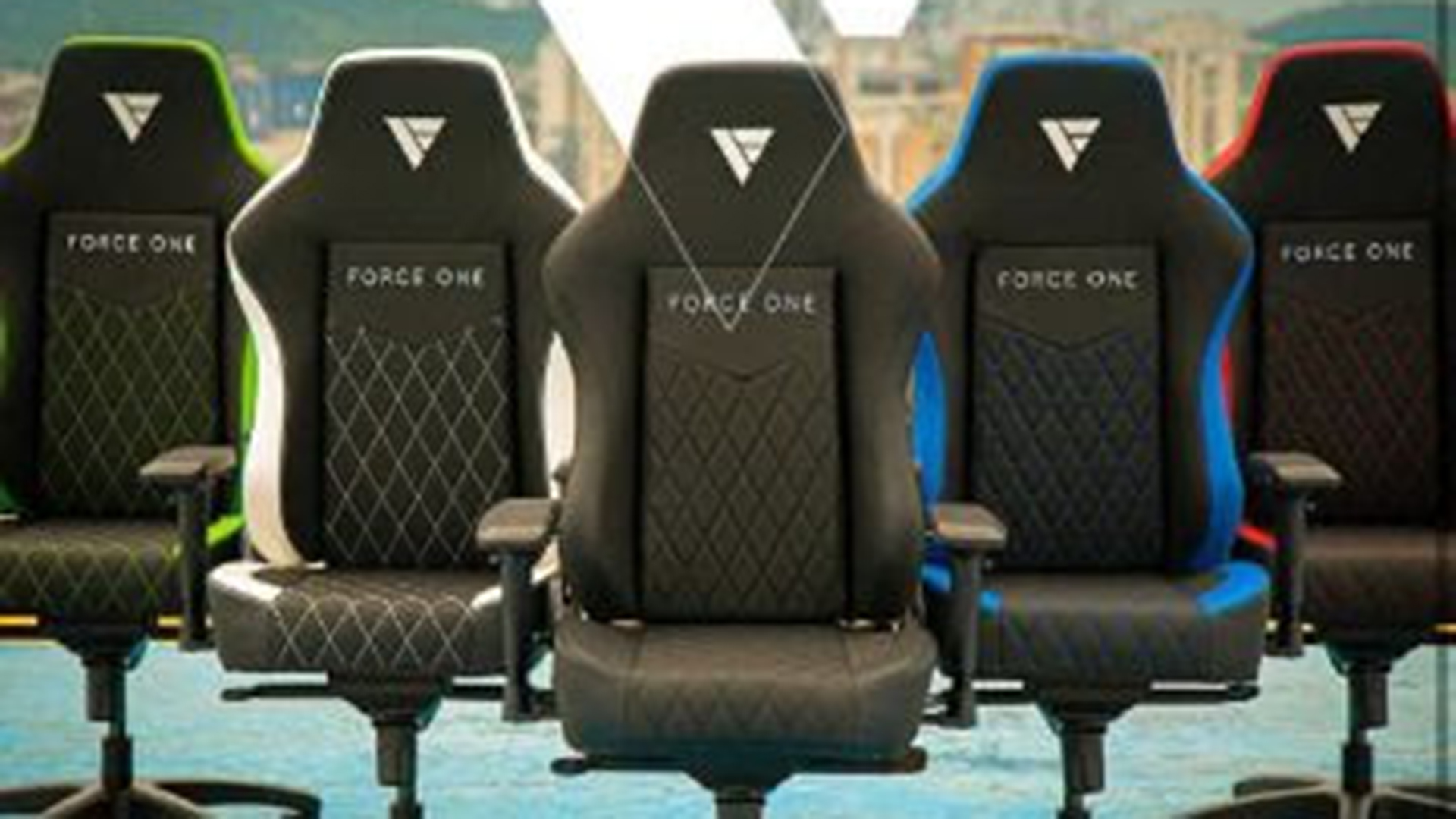 Force One lança cadeiras gamer com foco no custo-benefício