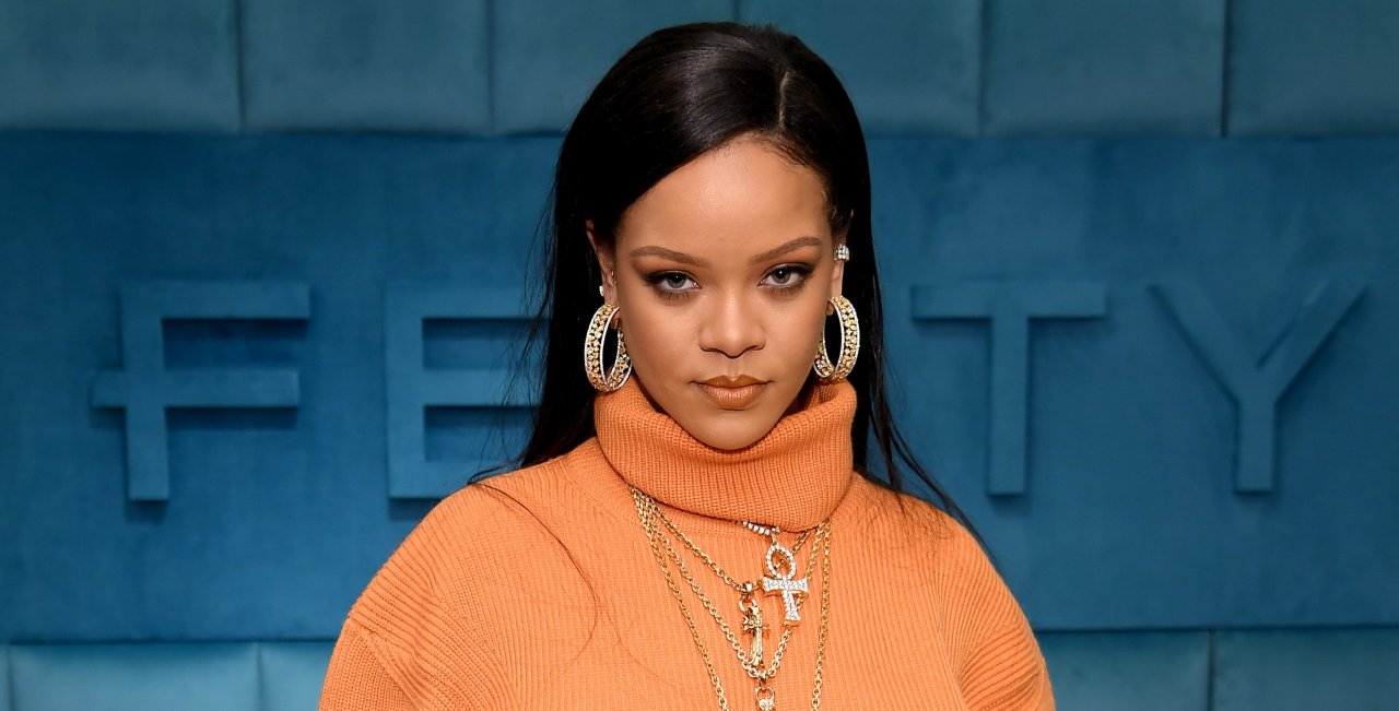 Rihanna é oficialmente bilionária, de acordo com a Forbes