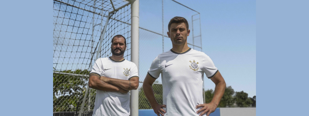 Corinthians e Nike lançam camisa principal de 2022 pela conquista da Libertadores e do Mundial