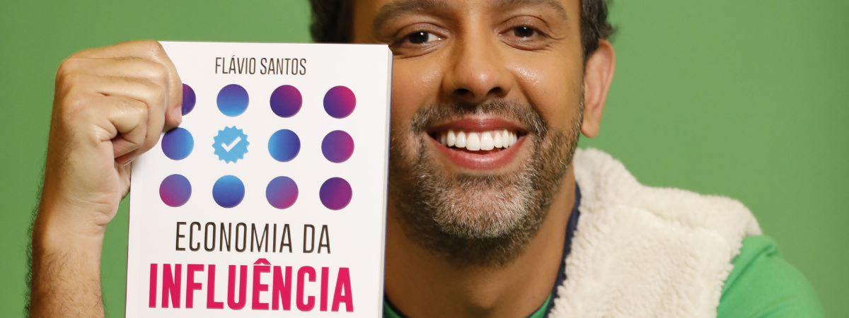 Flávio Santos lança seu primeiro livro, respondendo o que é “influência”