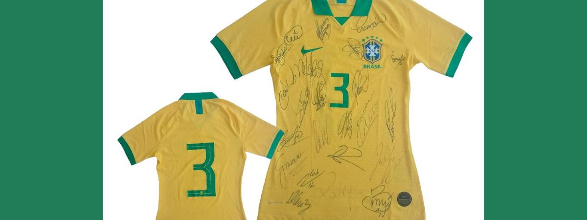 Play For a Cause e Instituto Galo promovem leilão de camisas oficiais da Seleção