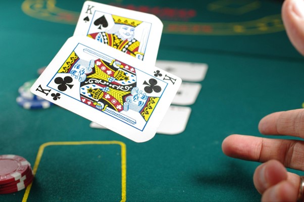Aprenda como blefar no Poker
