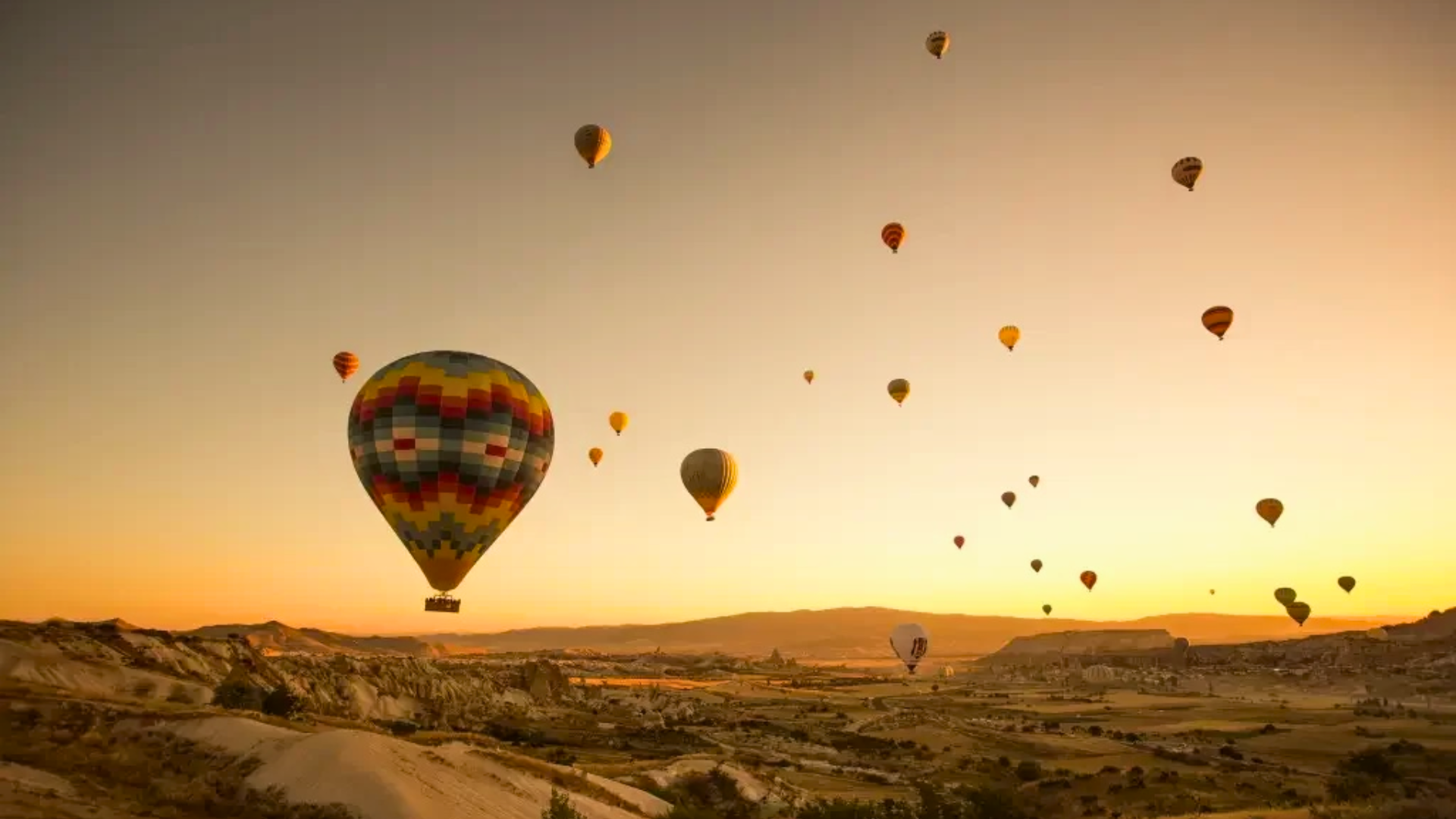 Uber começa a oferecer voos de balão pelo céu da Capadócia, na Turquia