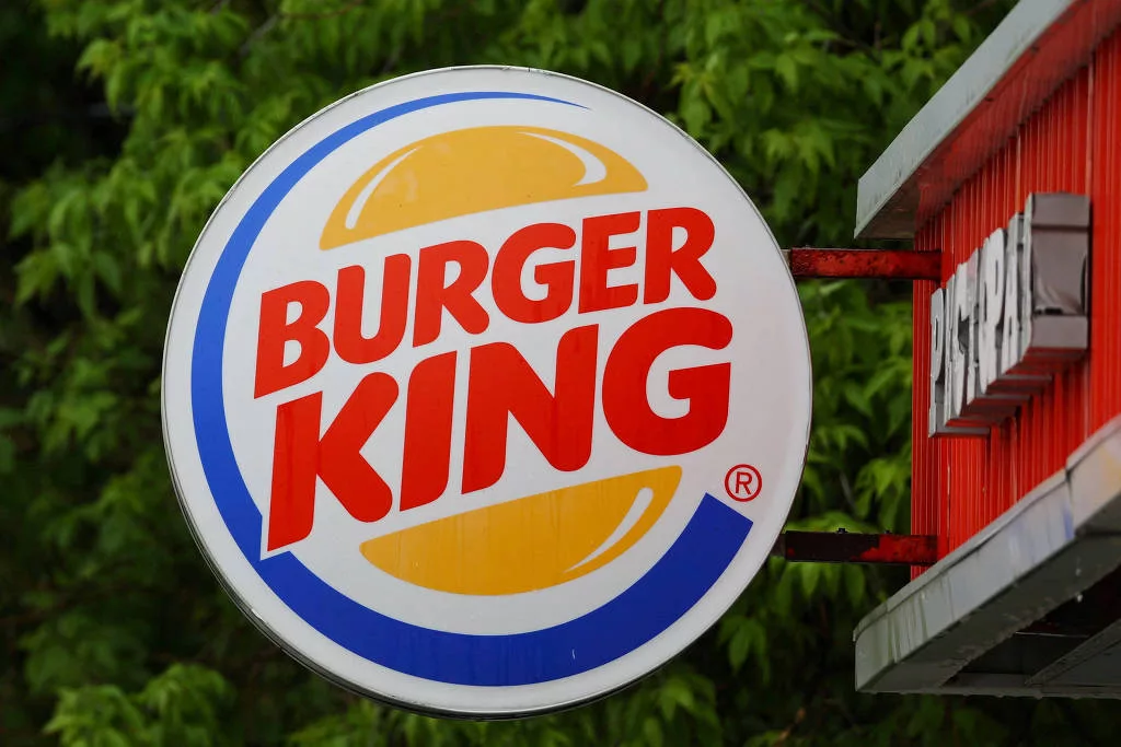 Burger King lança “bacontone” e oferece descontos por nível de ressaca