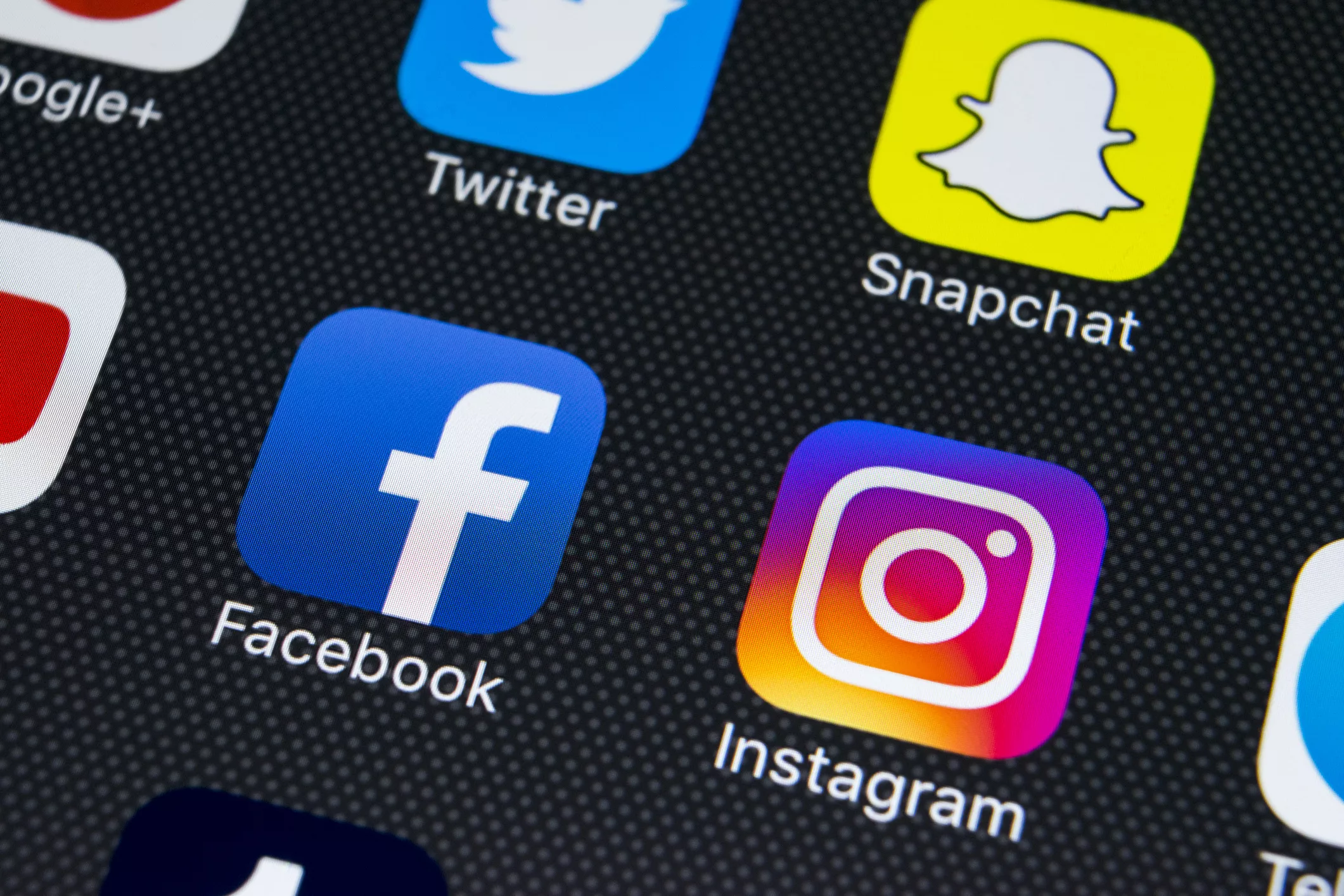 Meta restringe conteúdos sensíveis para adolescentes no Instagram e Facebook