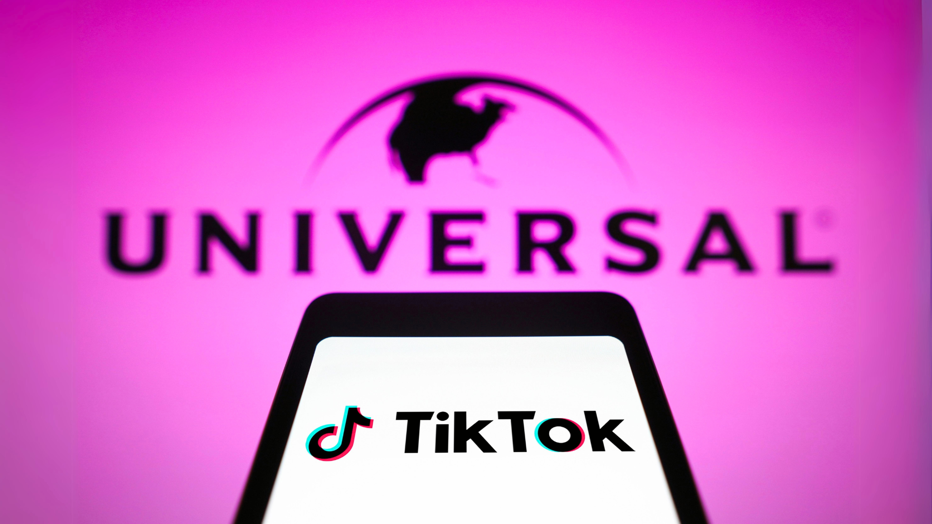 TikTok ameaça remover até 80% das "músicas populares" por disputa com Universal Music