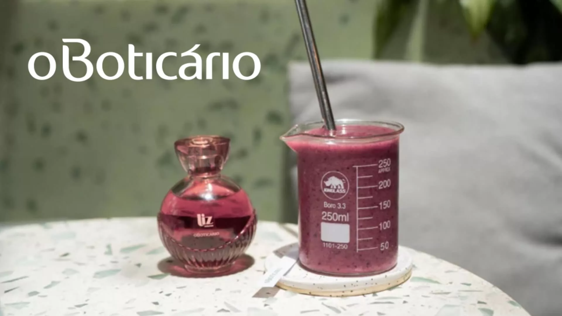 O Boticário e Amor Espresso criam drinks inspirados em fragrâncias